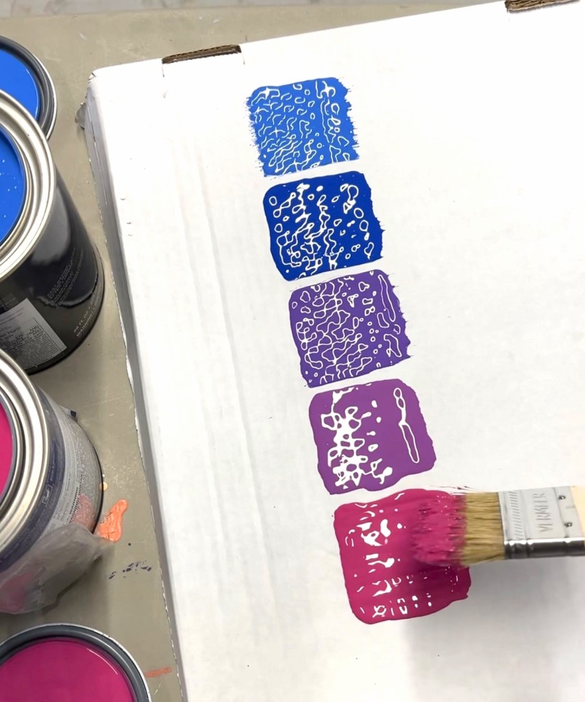 palette chromatique, palette des couleurs de peinture choisies pour un projet mural.